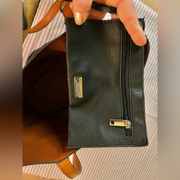 Black and brown reversible tote bag with Wallet attached inside - Picture 3 of 3